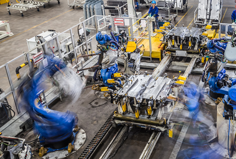 OMRON机器人自主上下料,汽车总装底盘自动化检查实现产线的全自动化运输
