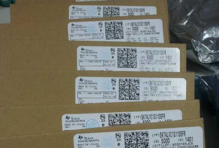 TLP126交流输入 TLP126 晶体管输出光电耦合器原装正品