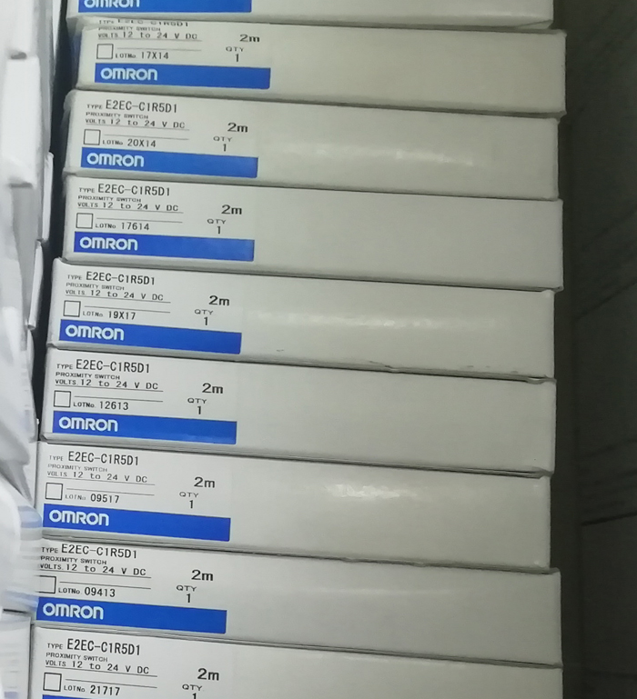 OMRON欧姆龙安全门开关D4NS-2BF全新原装正品