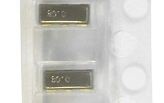 CSTCE8M00G55A-R0 8M 3.2*1.3 晶体振荡器 贴片4脚