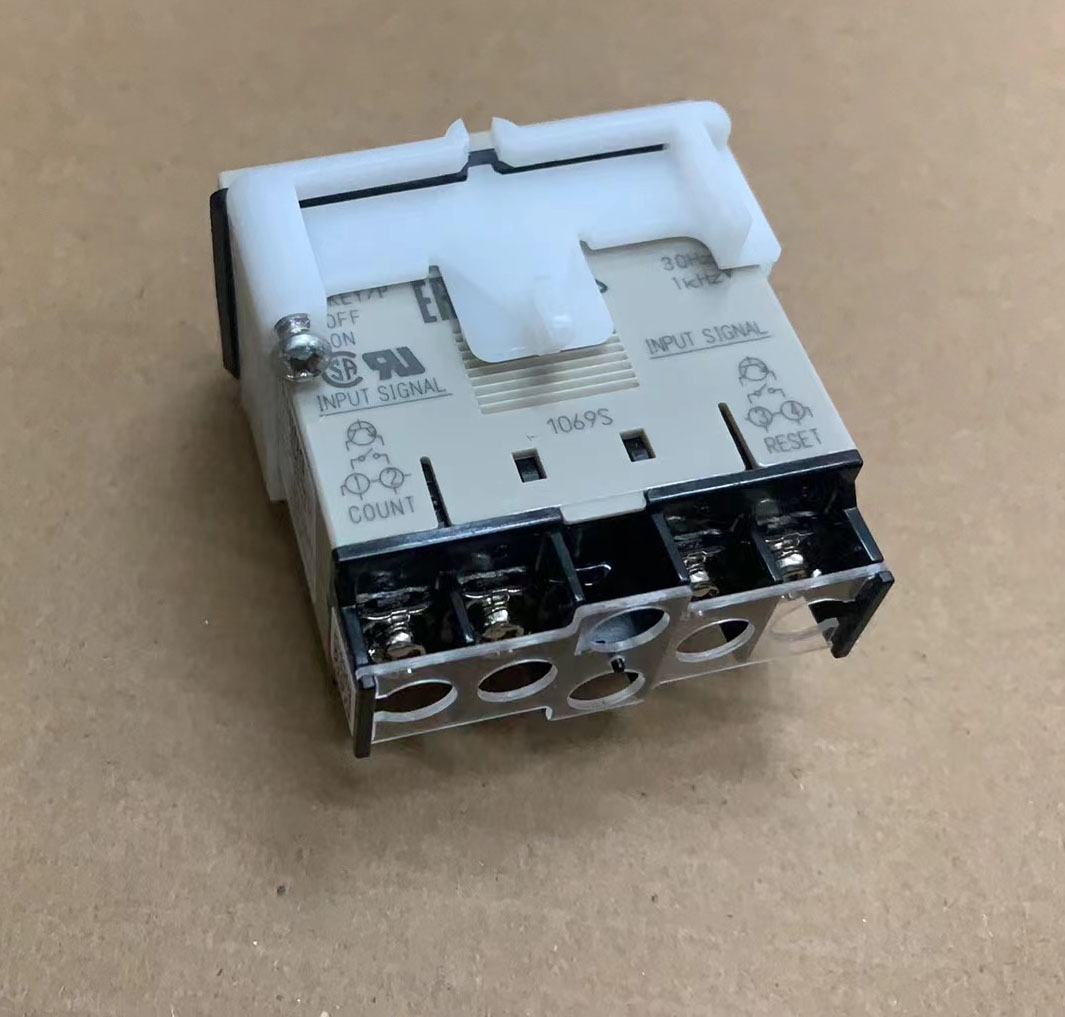 H7EC-N 欧姆龙 H7E系列 小型总数计数器 时间计数器 转速表
