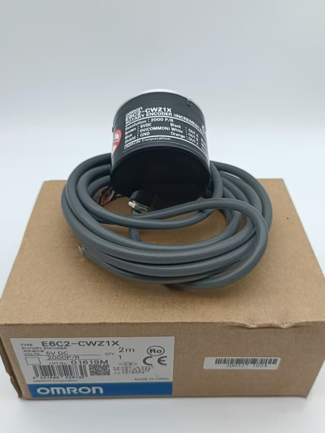 E6C2-CWZ1X 1024P/R 2M 欧姆龙E6系列旋转编码器